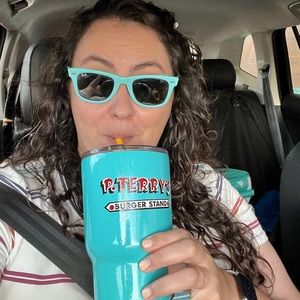 Meet your Posher, Lindsey